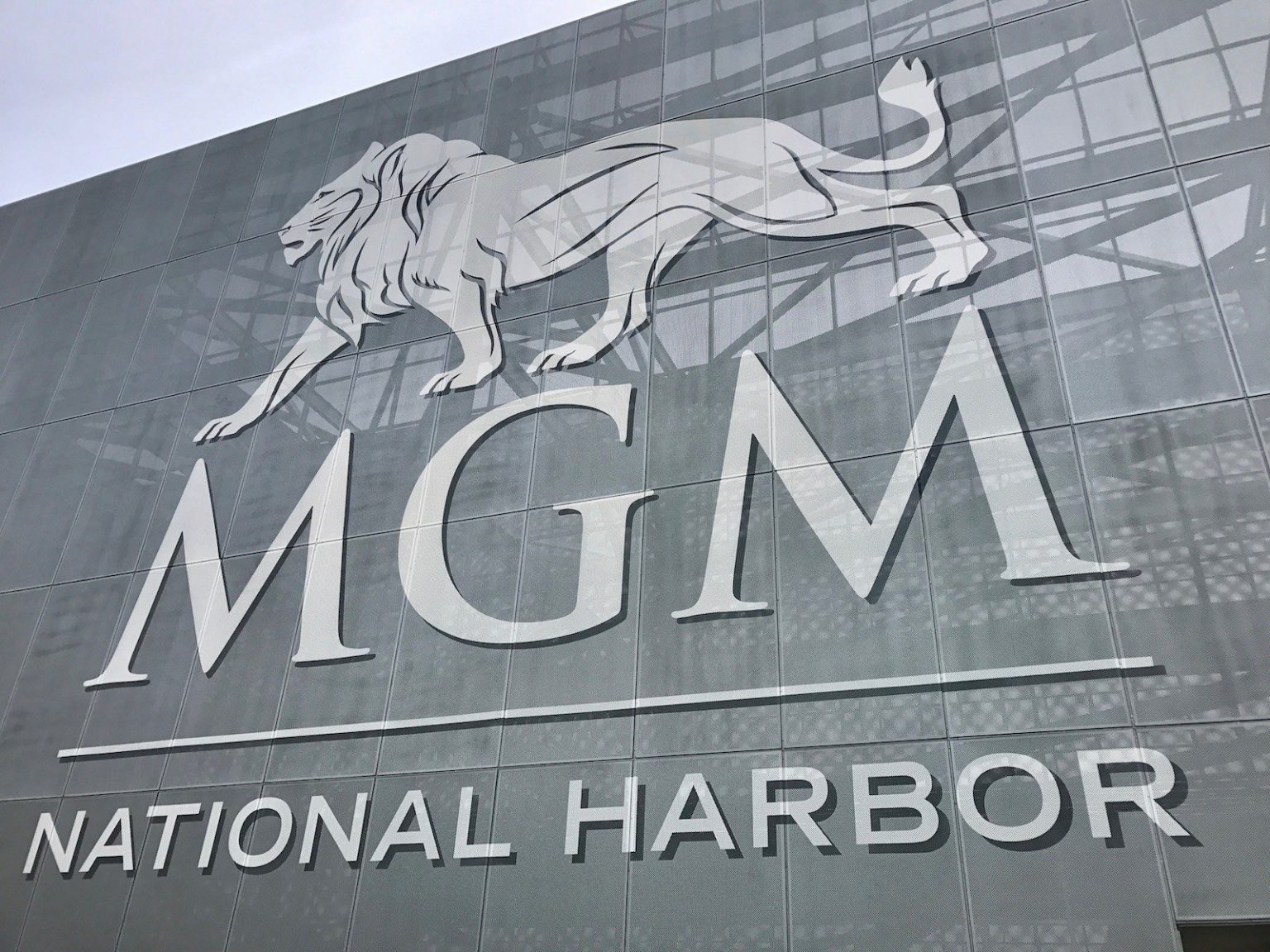 who owns mgm casino in maryland